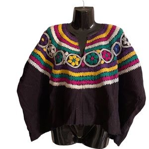 VTG Guatemalan embroidery colorful Shaw-poncho hippie boho